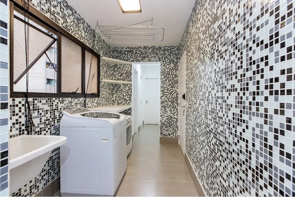 Apartamento, 4 quartos, 197 m² - Foto 2