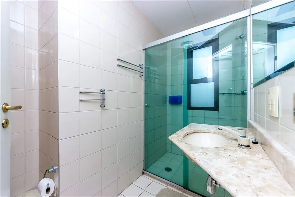 Cobertura, 3 quartos, 195 m² - Foto 2
