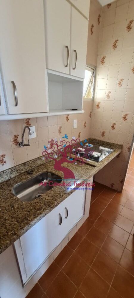 Apartamento à venda com 2 quartos, 67m² - Foto 2