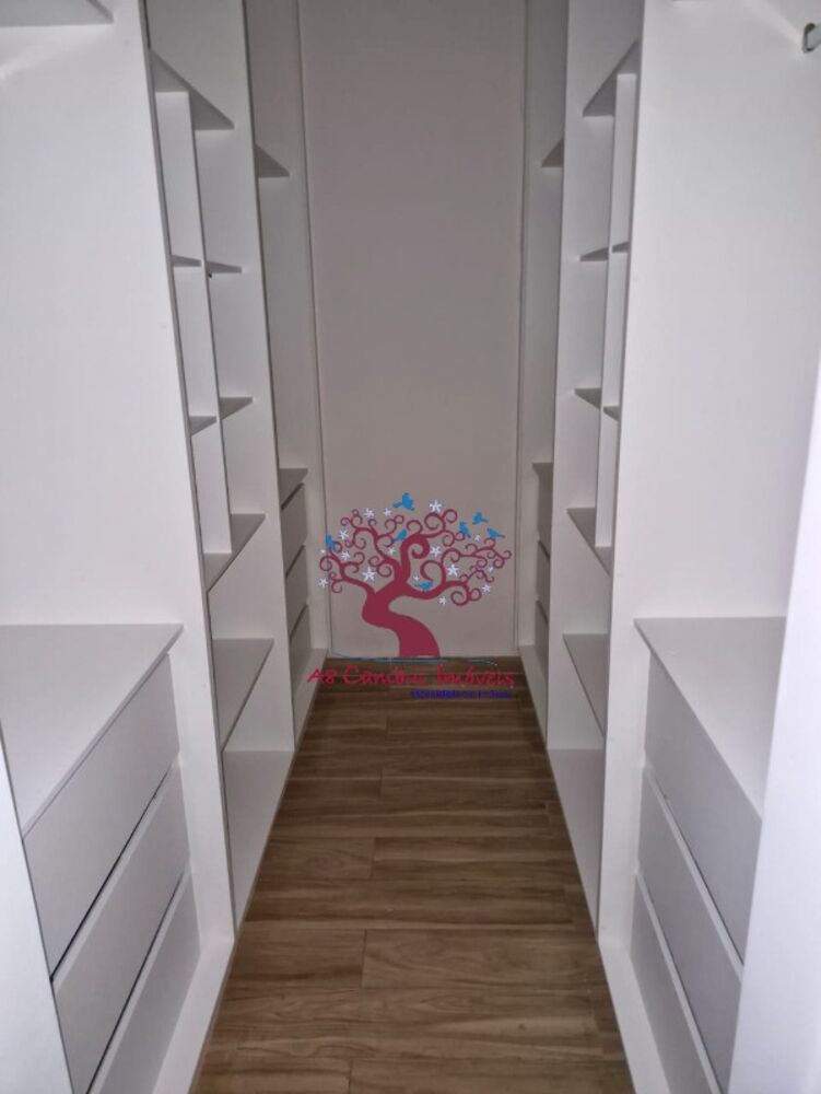 Casa de Condomínio para alugar com 3 quartos, 200m² - Foto 2