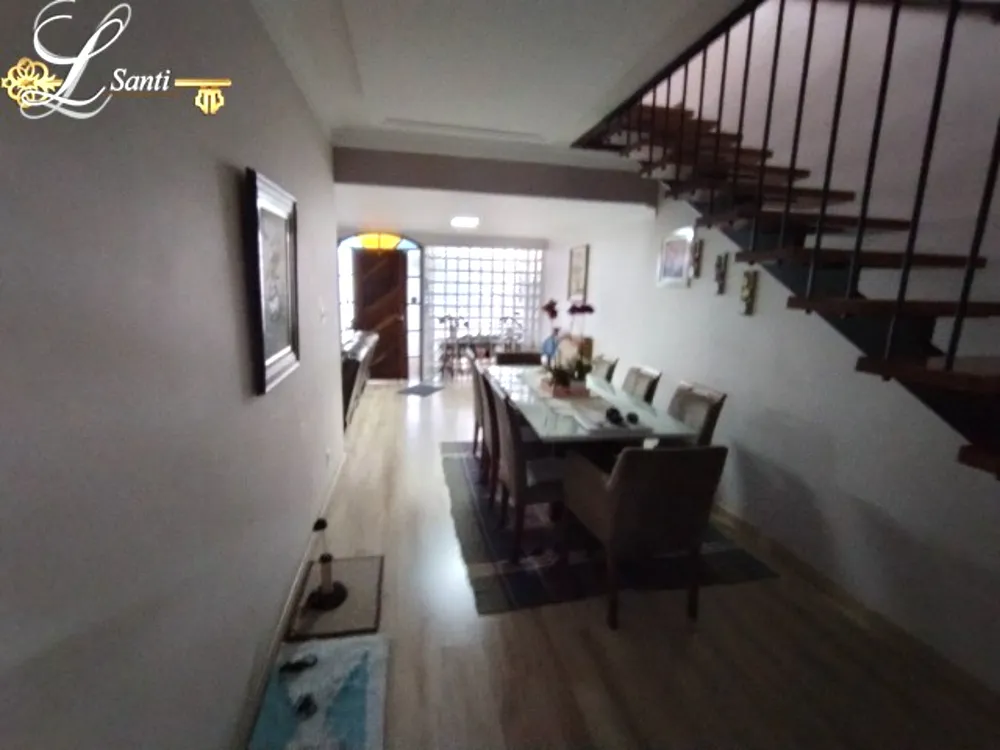 Sobrado, 3 quartos, 279 m² - Foto 2