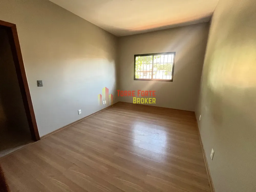 Casa, 3 quartos, 235 m² - Foto 4