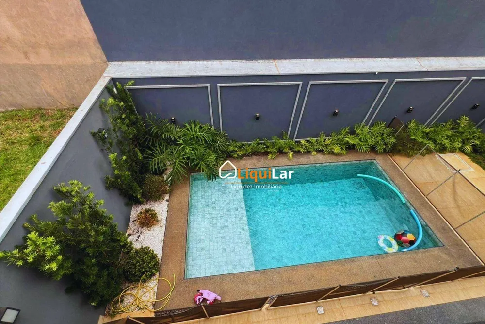 Sobrado, 4 quartos, 285 m² - Foto 1