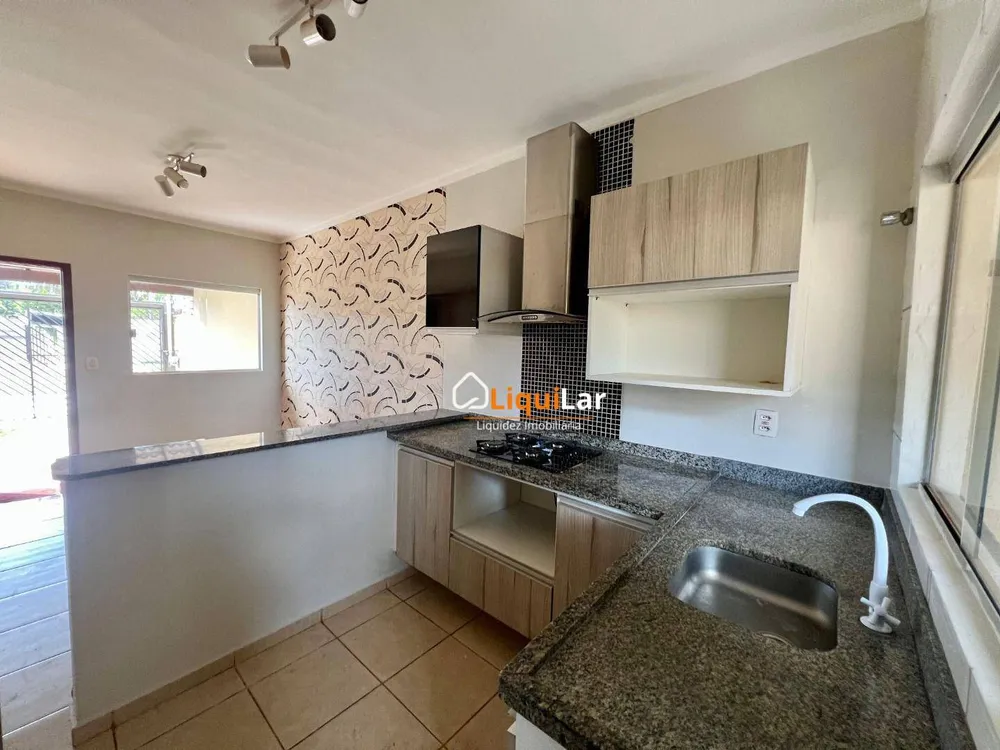 Casa, 2 quartos, 70 m² - Foto 2
