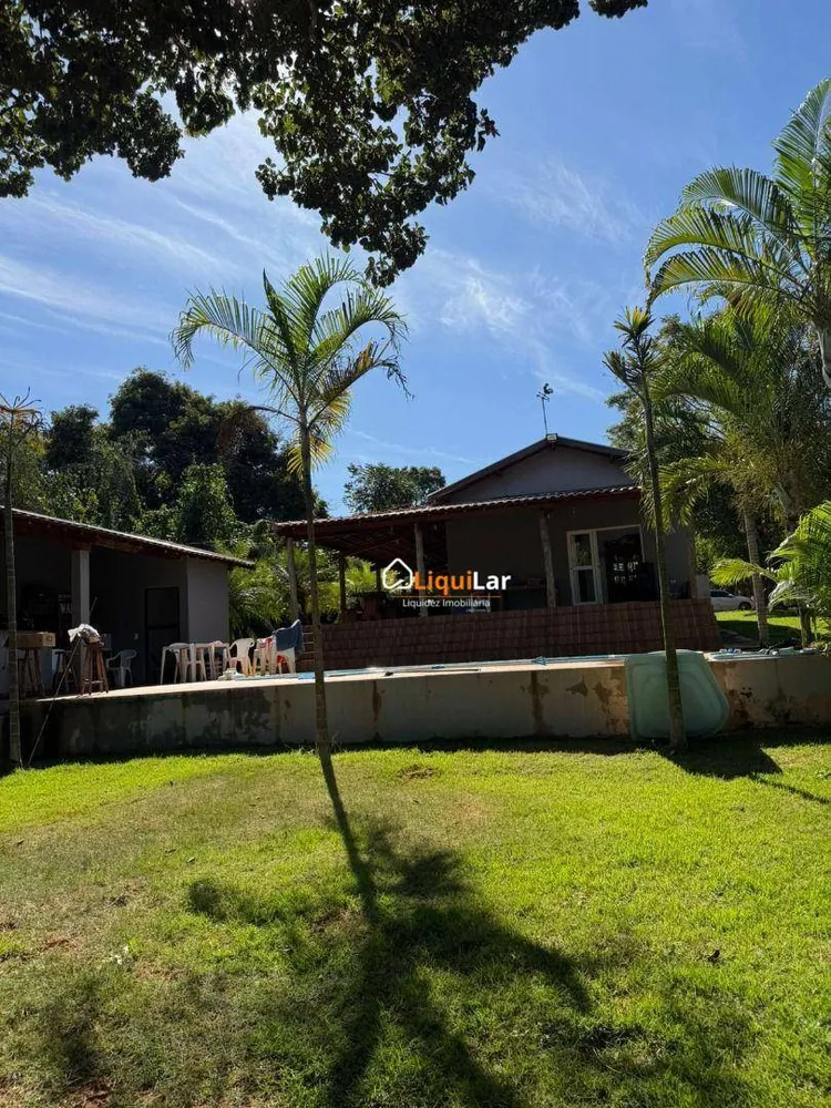 Chácara, 3 quartos, 3000 m² - Foto 1