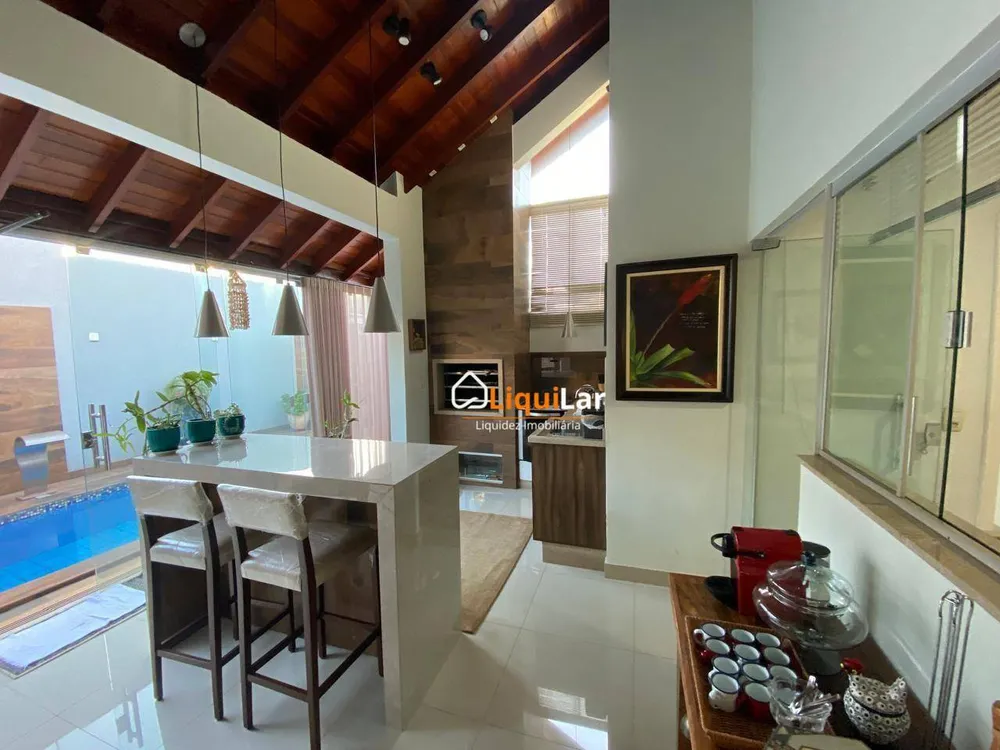 Casa, 3 quartos, 244 m² - Foto 10
