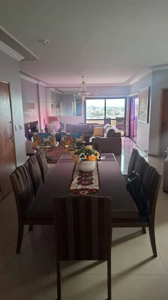 Apartamento, 3 quartos, 213 m² - Foto 2