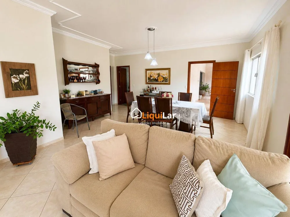 Casa, 3 quartos, 228 m² - Foto 12