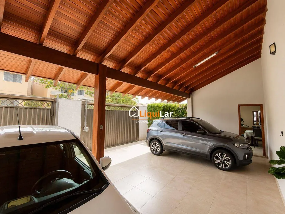 Casa, 3 quartos, 228 m² - Foto 8