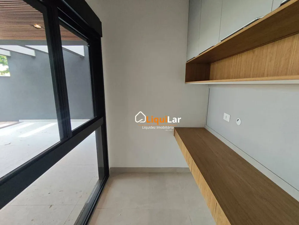 Sobrado, 4 quartos, 298 m² - Foto 1