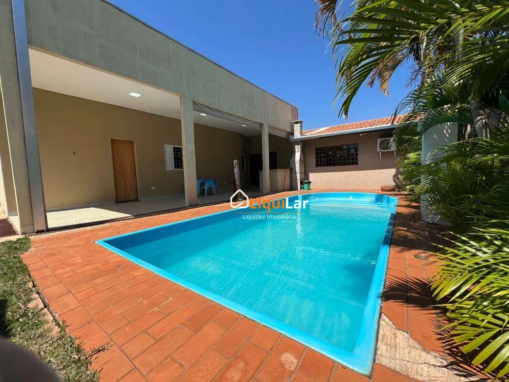 Casa, 3 quartos, 175 m² - Foto 2
