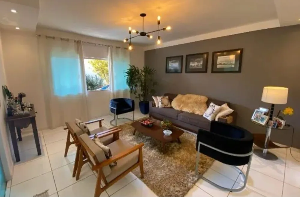 Casa, 3 quartos, 205 m² - Foto 4