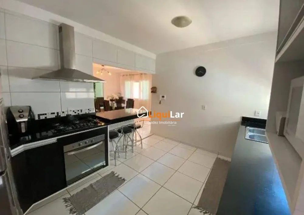 Casa, 3 quartos, 205 m² - Foto 10