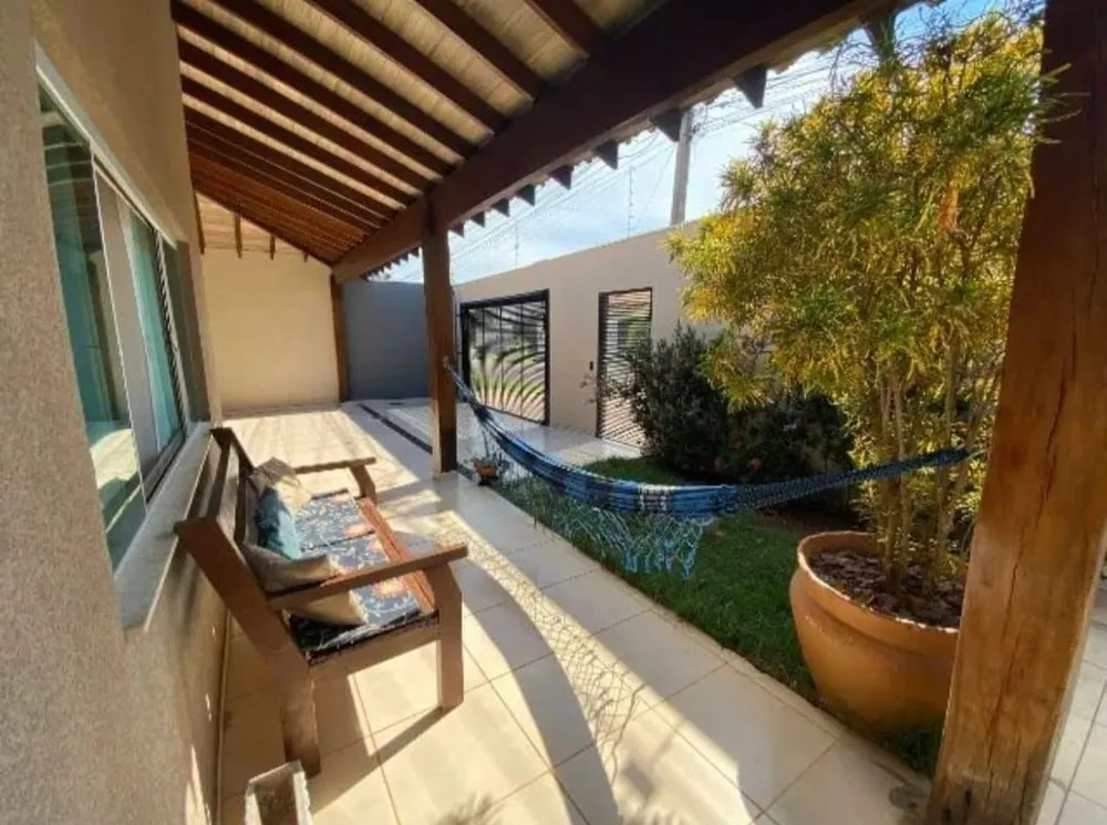 Casa, 3 quartos, 205 m² - Foto 1