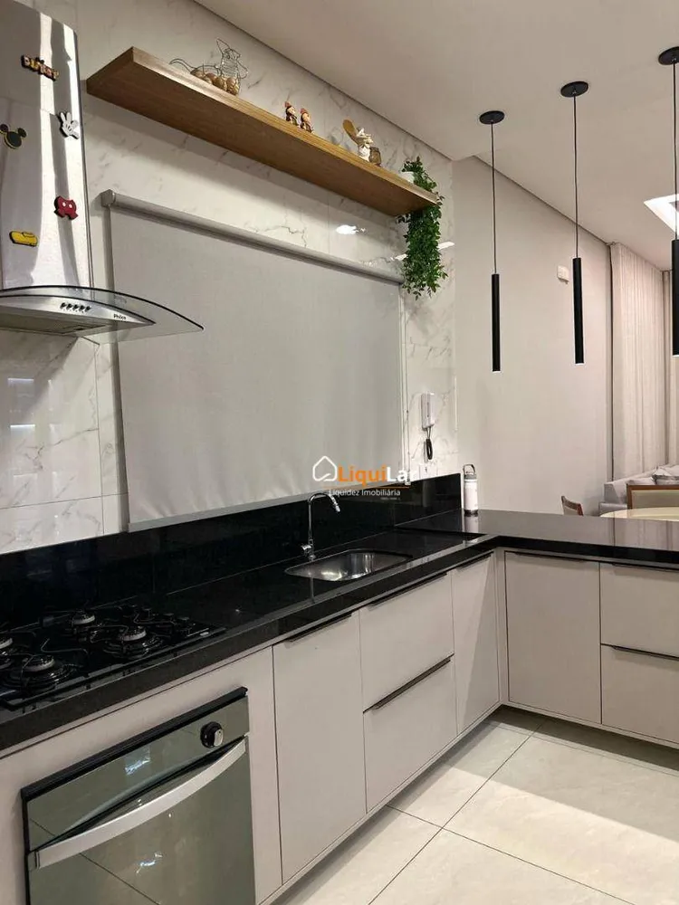 Casa, 3 quartos, 122 m² - Foto 2