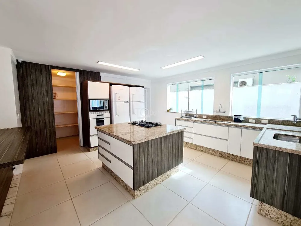 Casa, 5 quartos, 348 m² - Foto 8