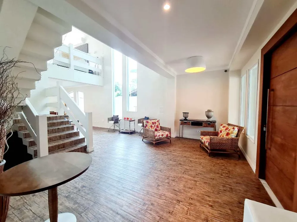 Casa, 5 quartos, 348 m² - Foto 2