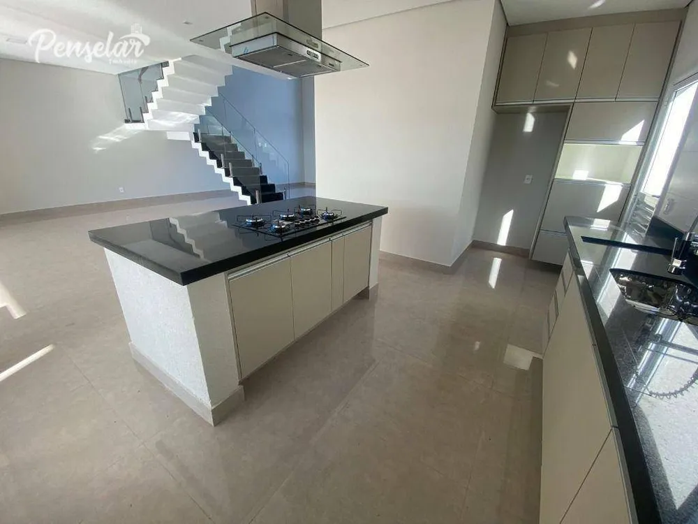 Sobrado, 3 quartos, 284 m² - Foto 2