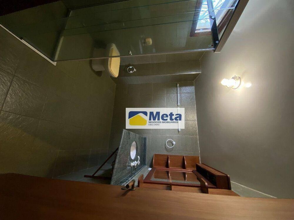 Casa de Condomínio para alugar com 4 quartos, 443m² - Foto 3