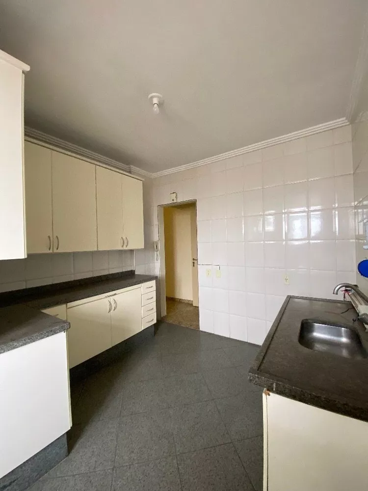 Apartamento à venda com 3 quartos, 90m² - Foto 7