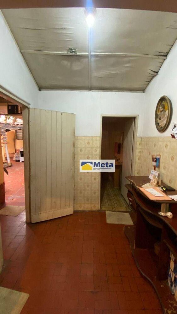 Casa à venda com 2 quartos, 80m² - Foto 11
