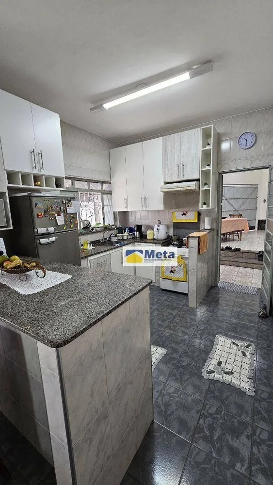 Casa, 3 quartos, 215 m² - Foto 9