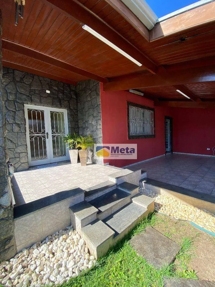 Casa, 3 quartos, 215 m² - Foto 2