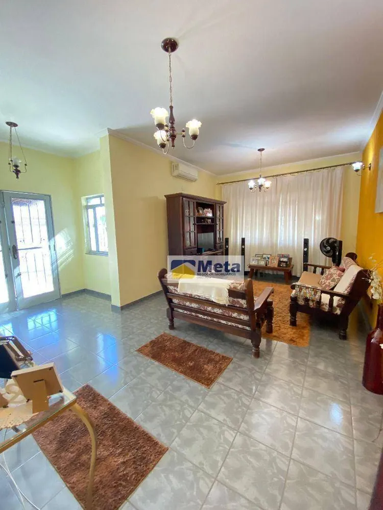 Casa, 3 quartos, 215 m² - Foto 6