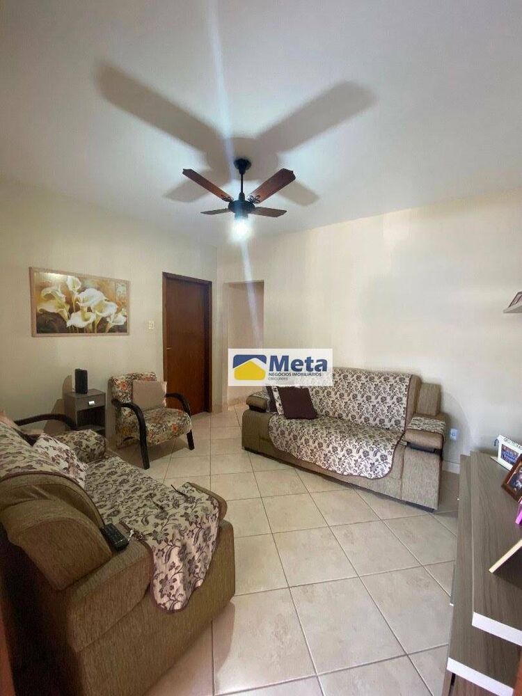 Casa à venda com 2 quartos, 160m² - Foto 3