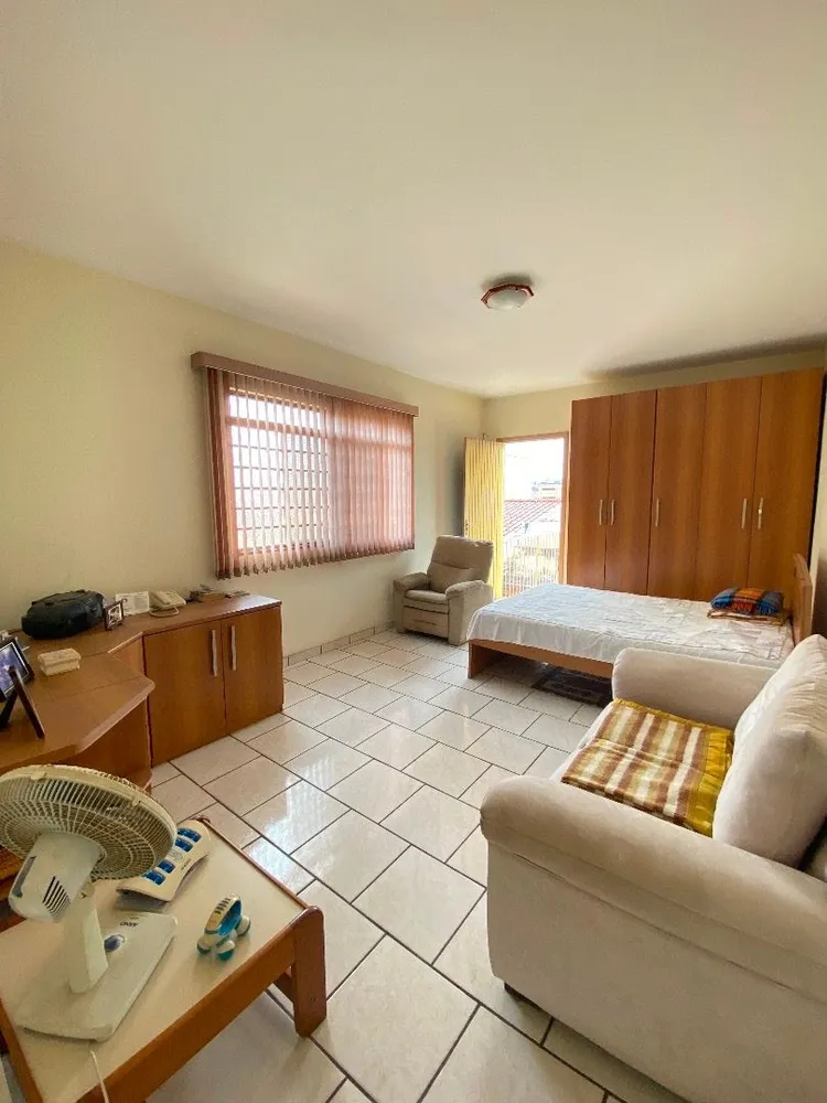 Casa, 3 quartos, 200 m² - Foto 9