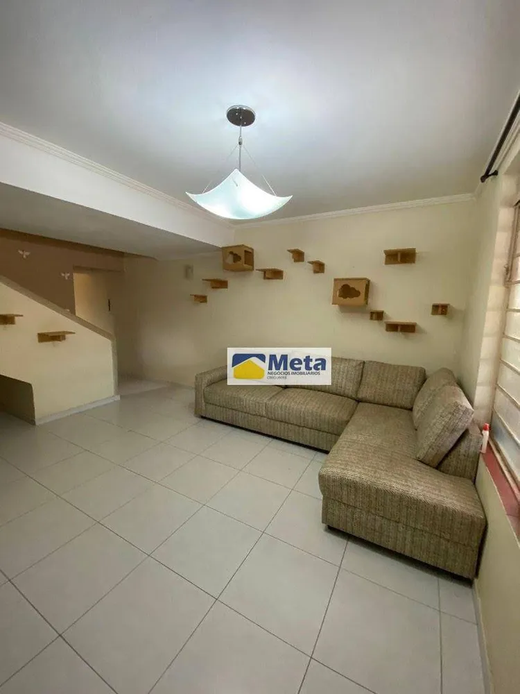 Casa, 3 quartos, 154 m² - Foto 2
