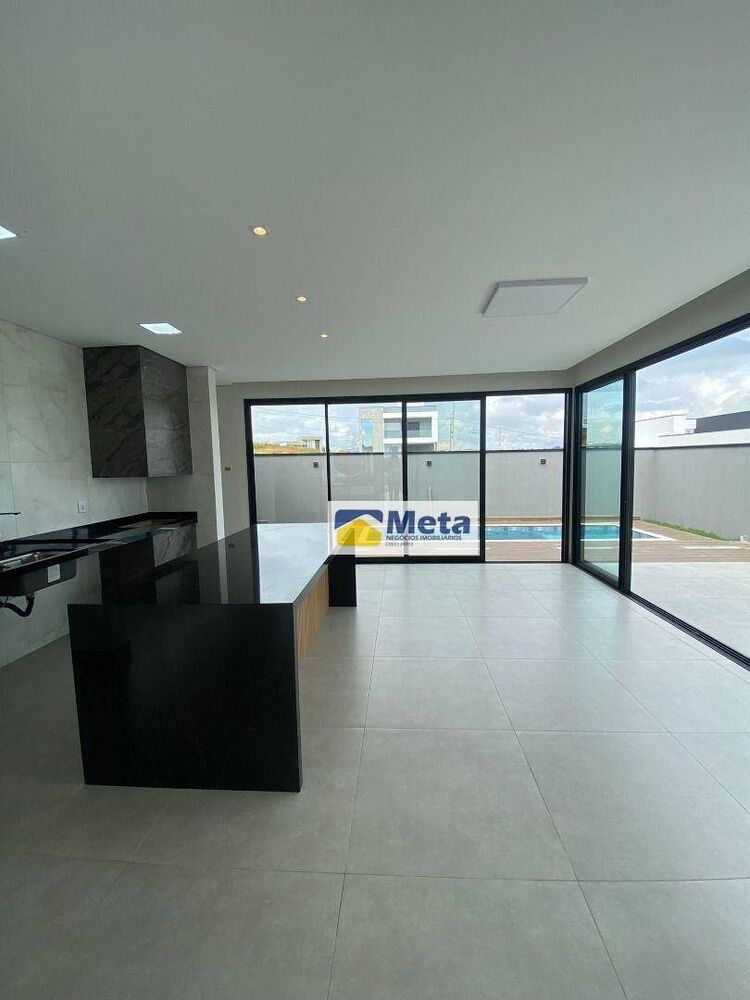 Casa de Condomínio à venda com 3 quartos, 186m² - Foto 2