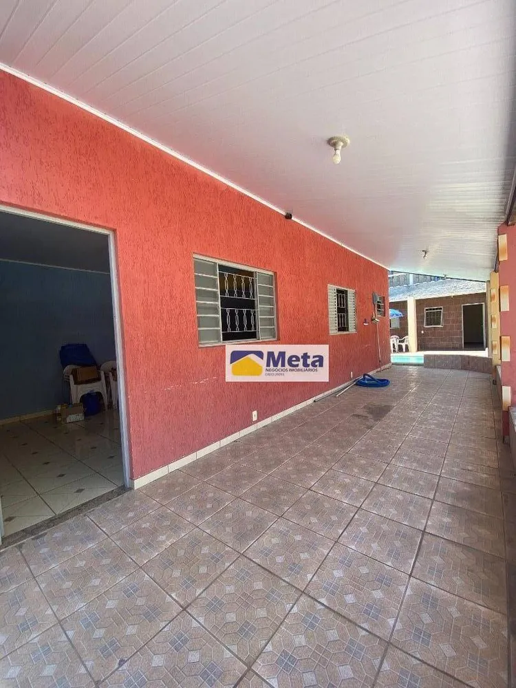 Casa, 3 quartos, 218 m² - Foto 2