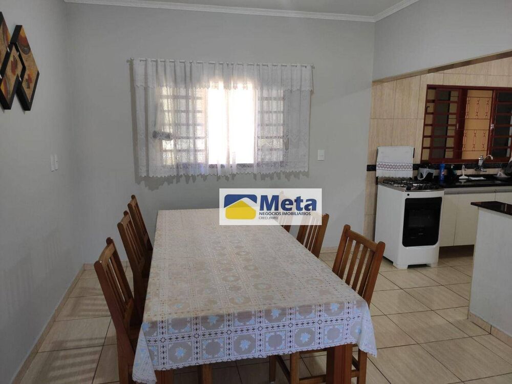 Casa à venda com 3 quartos, 112m² - Foto 2