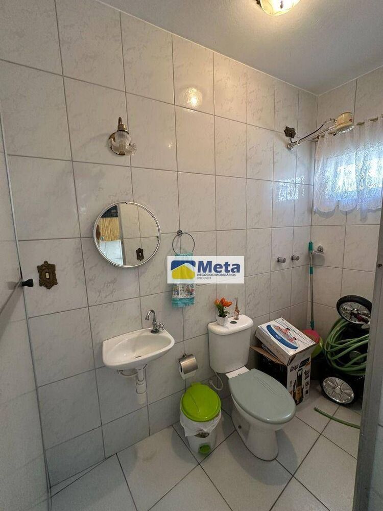 Casa à venda com 3 quartos, 250m² - Foto 8
