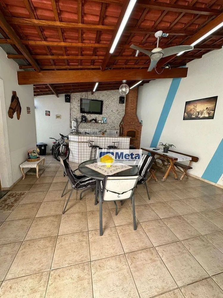 Casa, 3 quartos, 250 m² - Foto 17