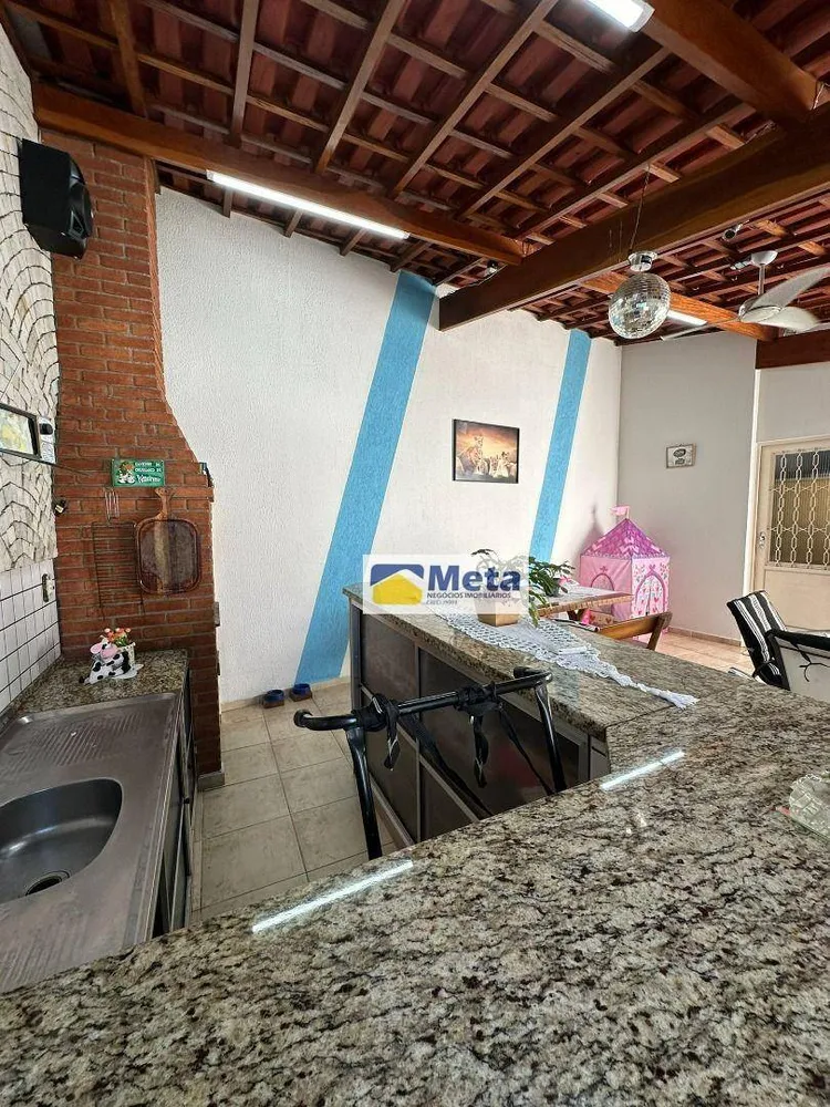 Casa, 3 quartos, 250 m² - Foto 18