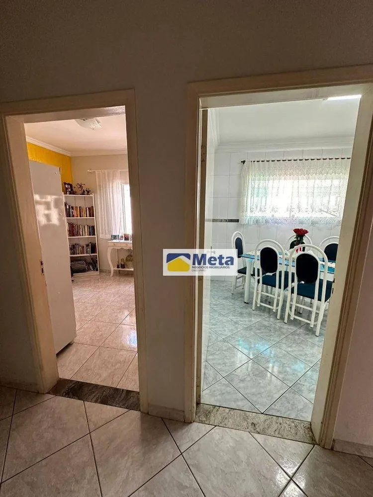 Casa, 3 quartos, 250 m² - Foto 13