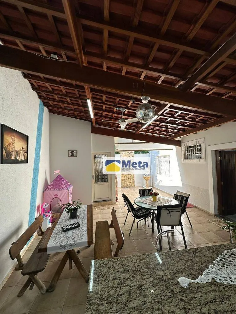 Casa, 3 quartos, 250 m² - Foto 16