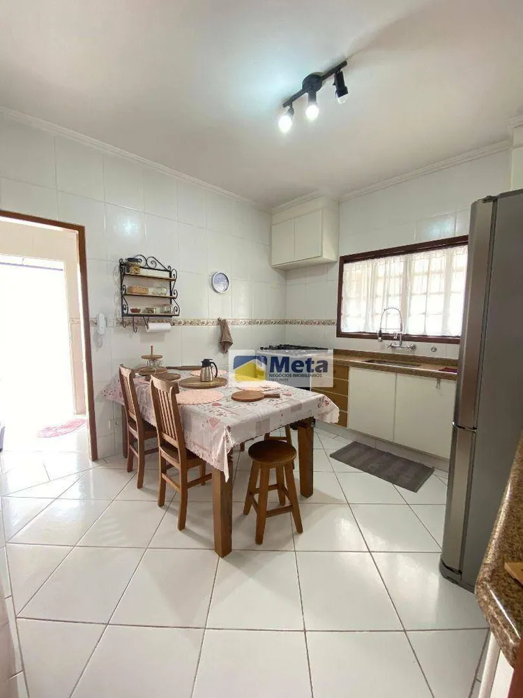 Casa, 3 quartos, 206 m² - Foto 6