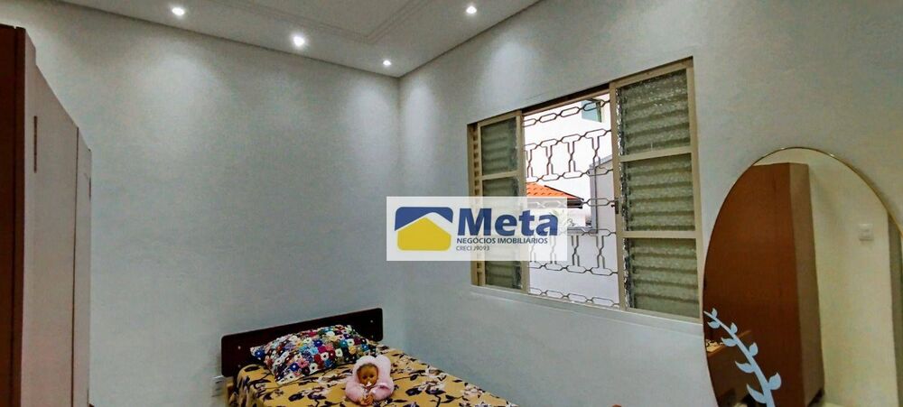 Casa à venda com 2 quartos, 100m² - Foto 5