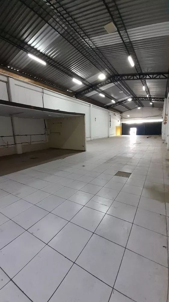 Depósito-Galpão-Armazém para alugar, 420m² - Foto 3