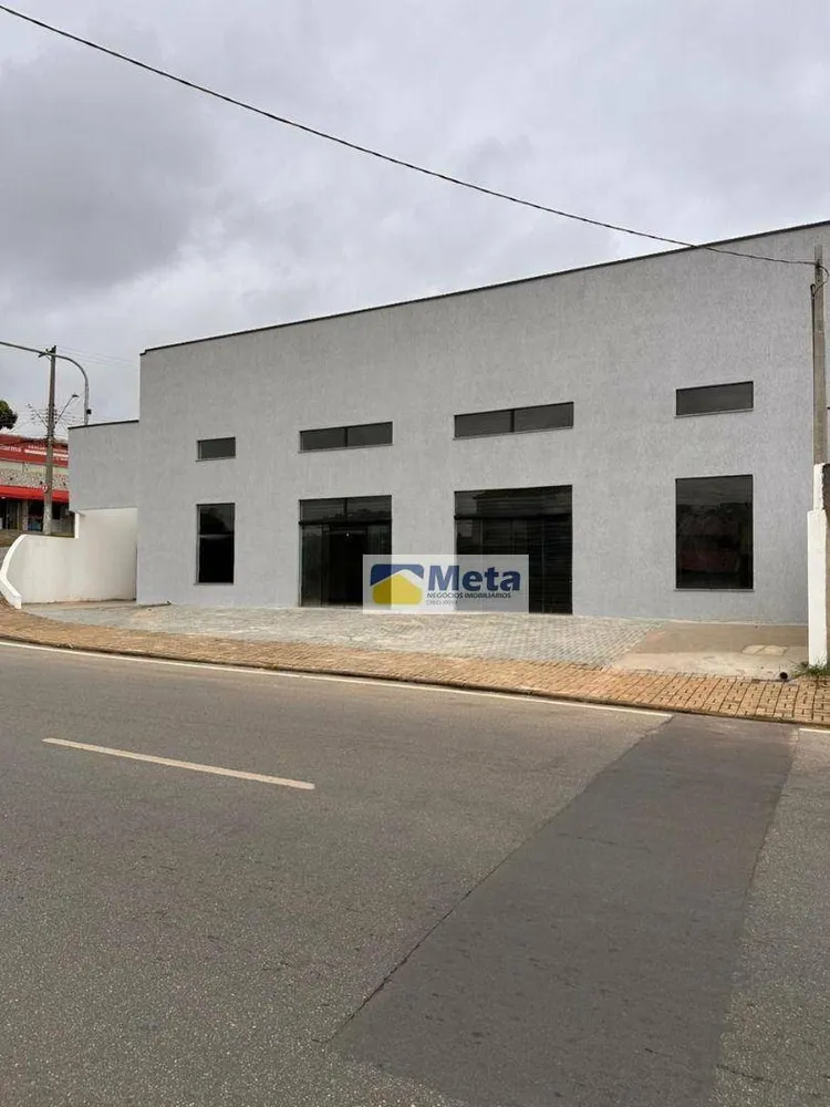 Loja-Salão, 350 m² - Foto 1