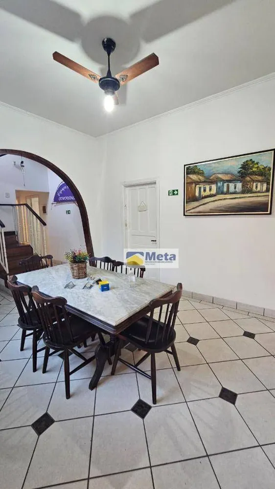 Casa, 5 quartos, 383 m² - Foto 2