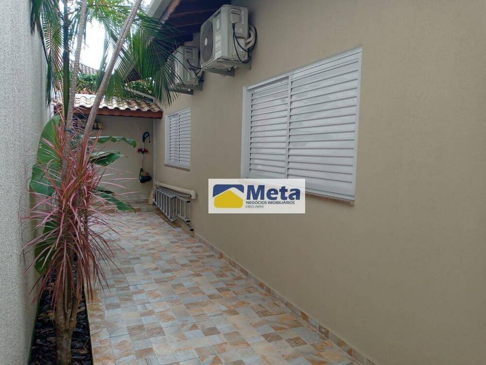 Casa à venda com 3 quartos, 180m² - Foto 3