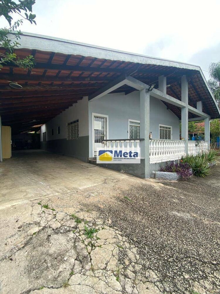 Chácara, 4 quartos, 1580 m² - Foto 2