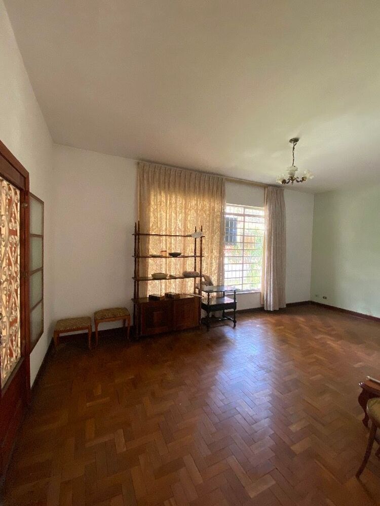 Casa à venda com 3 quartos, 170m² - Foto 1
