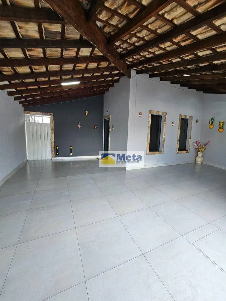 Casa, 2 quartos, 200 m² - Foto 1