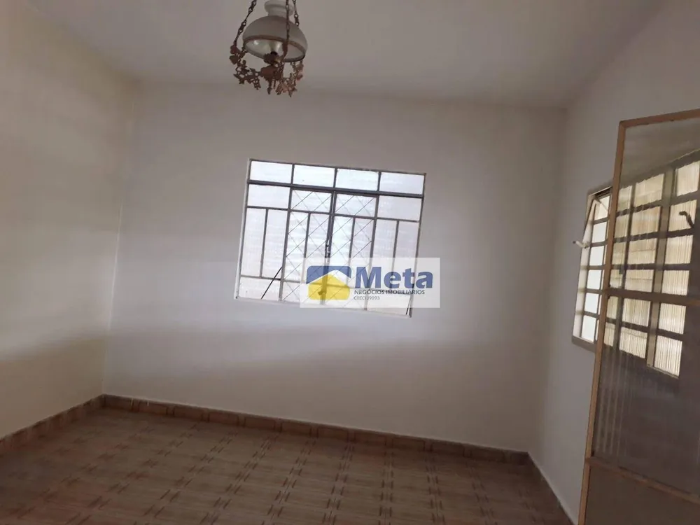 Casa, 4 quartos, 180 m² - Foto 2
