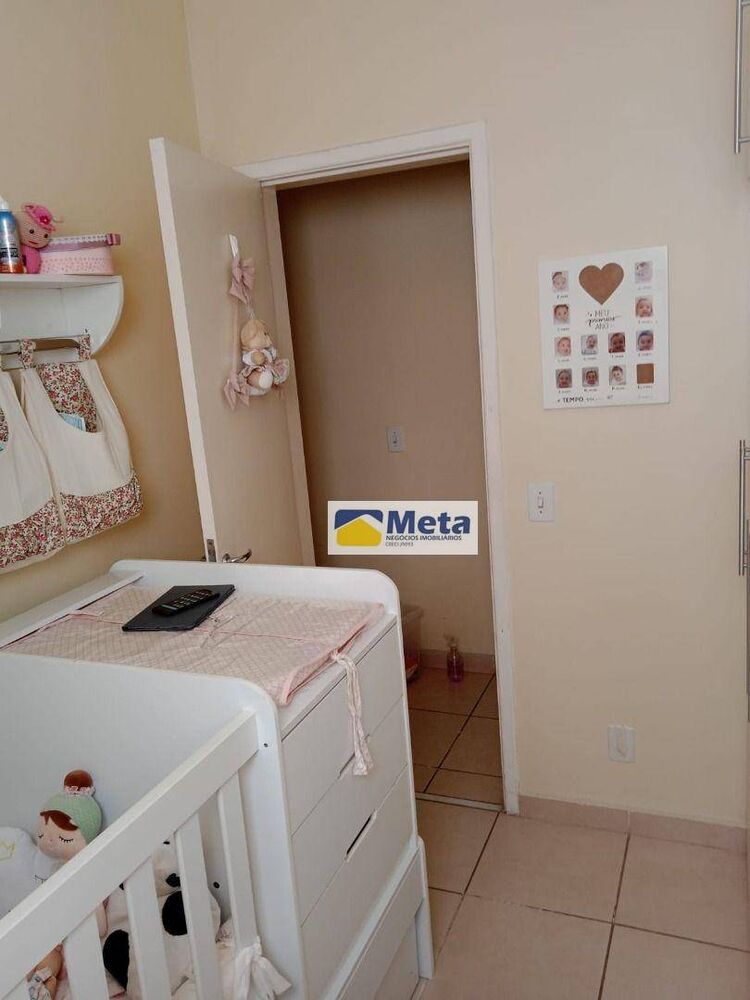 Apartamento à venda com 4 quartos, 127m² - Foto 2
